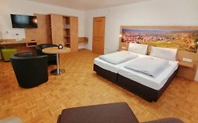 Gasthof Hotel Weinbau 